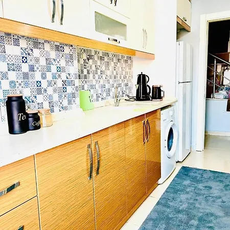 Fully Furnished Lovely Cozy 21 Flat In Sisli Διαμέρισμα